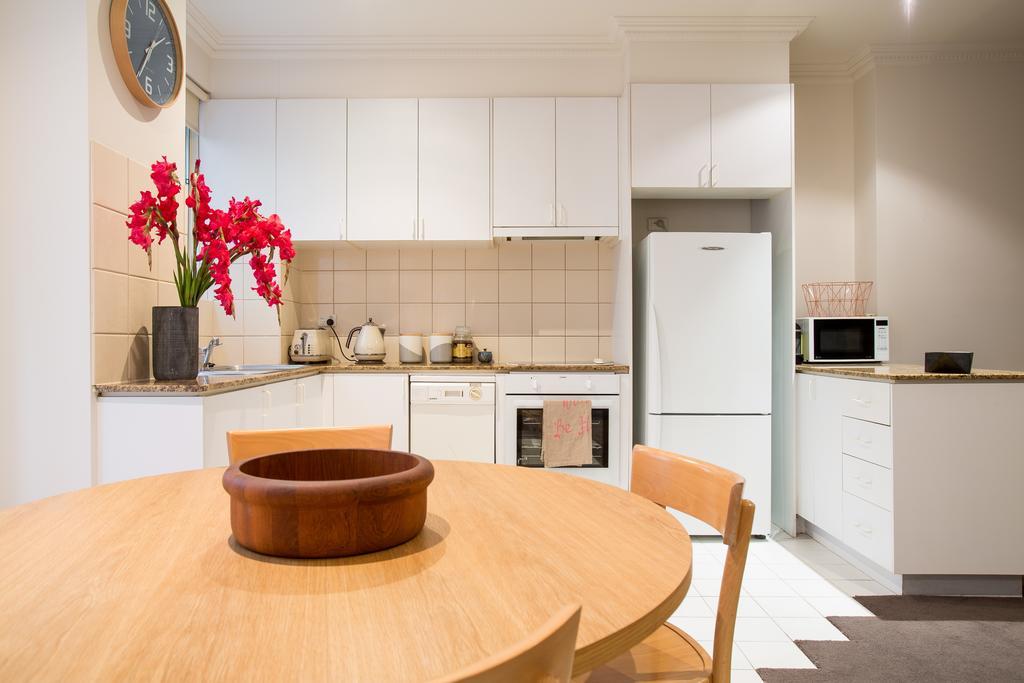 1 Exhibition Apartment Hotel Melbourne Bilik gambar