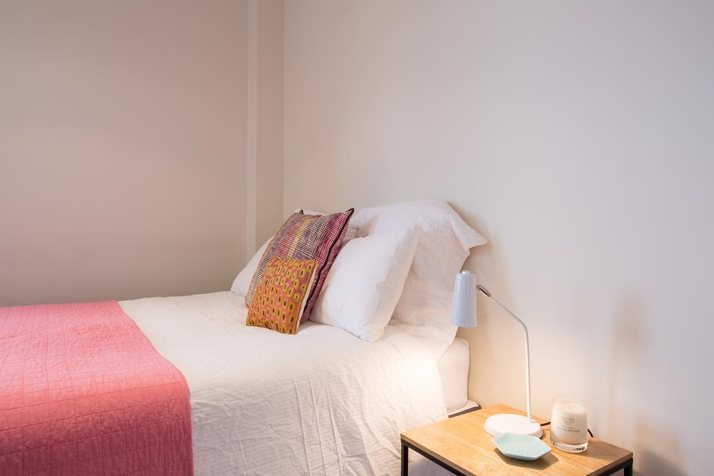 1 Exhibition Apartment Hotel Melbourne Bilik gambar